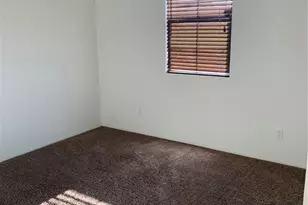 15038 15038 Paseo Verde Pl Row, Victorville, CA 92394 - Photo 2