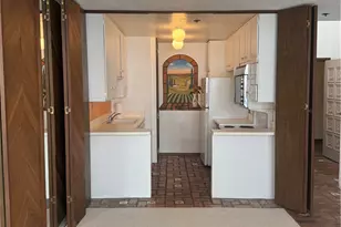 535 Esplanade, Redondo Beach, CA 90277 - Photo 12