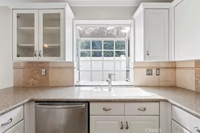 3327 California Avenue, Signal Hill, CA 90755 - Photo 8