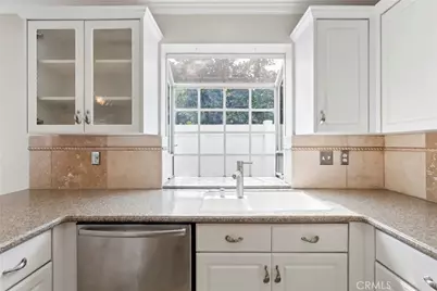 3327 California Avenue, Signal Hill, CA 90755 - Photo 10