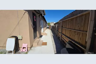 700 W 77th, Los Angeles, CA 90044 - Photo 18