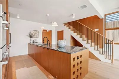 647 Navy Street, Santa Monica, CA 90405 - Photo 30