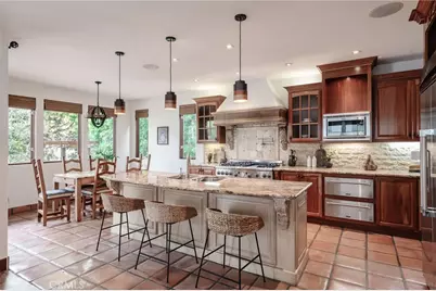 605 Marine, Manhattan Beach, CA 90266 - Photo 2