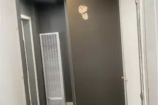 2114 N Bahama Ave, Los Angeles, CA 90059 - Photo 8