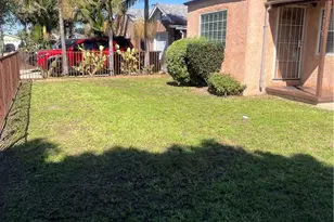 2114 N Bahama Ave, Los Angeles, CA 90059 - Photo 18