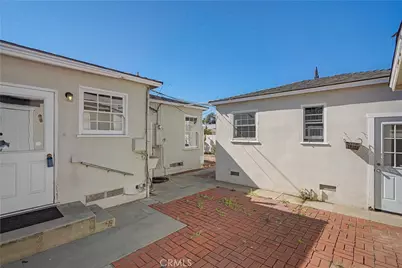 2125 Manhattan, Hermosa Beach, CA 90254 - Photo 30