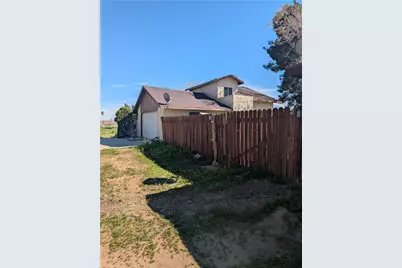 11057 Balsam, Hesperia, CA 92345 - Photo 4