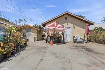 910 E 19th Street, Long Beach, CA 90806 - Photo 2