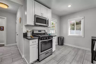 5017 W 123rd Pl, Hawthorne, CA 90250 - Photo 12