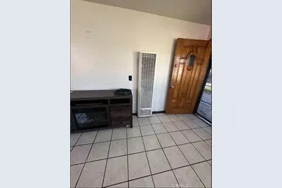 2470 Webster, Long Beach, CA 90810 - Photo 10