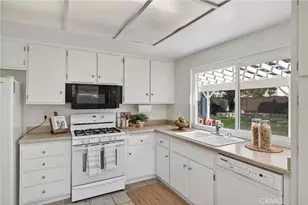 19140 Albert, Cerritos, CA 90703 - Photo 6