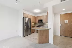 267 S San Pedro, Los Angeles, CA 90012 - Photo 10