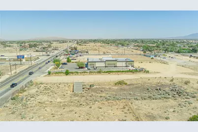 90 Palmdale Blvd, Sun Village, CA 93543 - Photo 4