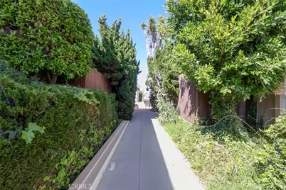 1925 Gates, Redondo Beach, CA 90278 - Photo 36