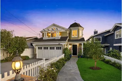 1038 Avenue D, Redondo Beach, CA 90277 - Photo 1