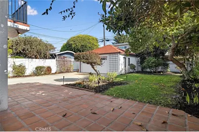 704 Elvira Avenue, Redondo Beach, CA 90277 - Photo 38