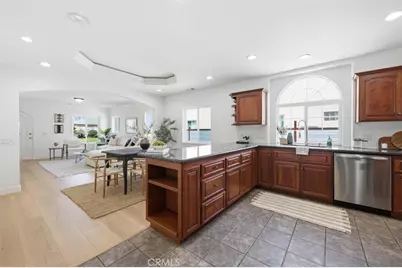 11916 Oxford Avenue, Hawthorne, CA 90250 - Photo 14