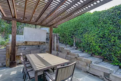 517 Sapphire Street, Redondo Beach, CA 90277 - Photo 28