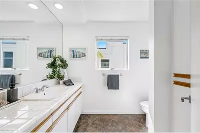 647 1st Place, Hermosa Beach, CA 90254 - Photo 22