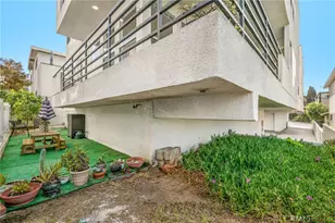 647 1st Pl, Hermosa Beach, CA 90254 - Photo 42