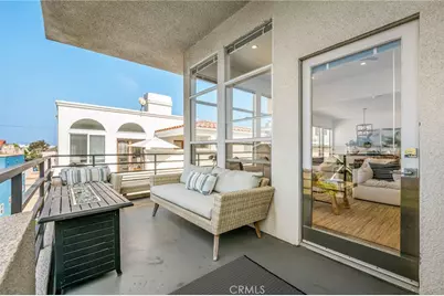 647 1st Place, Hermosa Beach, CA 90254 - Photo 12