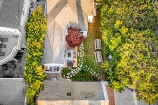 153 S La Peer Dr, Los Angeles, CA 90048 - Photo 18