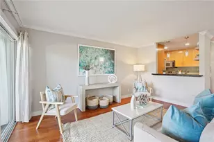 641 S Prospect Ave, Redondo Beach, CA 90277 - Photo 2