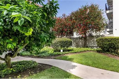 1720 Ardmore Avenue #212, Hermosa Beach, CA 90254 - Photo 12