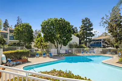 802 Camino Real #105, Redondo Beach, CA 90277 - Photo 2