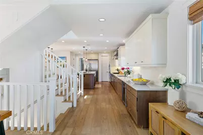 557 3rd Street, Hermosa Beach, CA 90254 - Photo 12