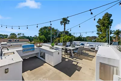 557 3rd Street, Hermosa Beach, CA 90254 - Photo 22