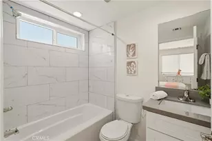 1409 N Hobart, Los Angeles, CA 90027 - Photo 22