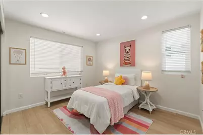 1409 N Hobart, Los Angeles, CA 90027 - Photo 20