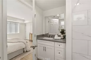 1409 N Hobart, Los Angeles, CA 90027 - Photo 16