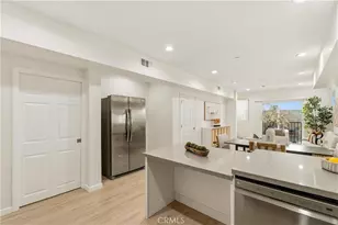 1409 N Hobart, Los Angeles, CA 90027 - Photo 6