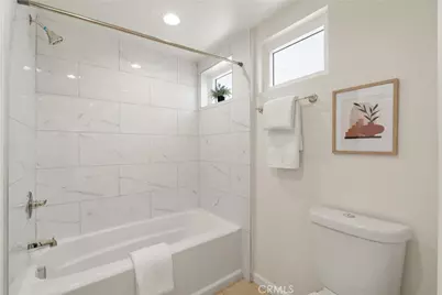 1409 N Hobart, Los Angeles, CA 90027 - Photo 18