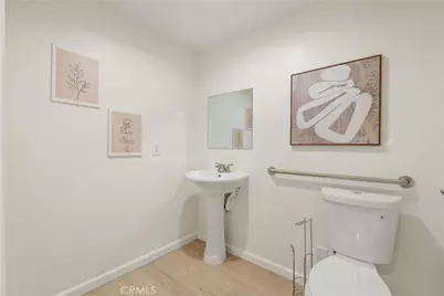1409 N Hobart, Los Angeles, CA 90027 - Photo 12