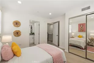 1409 N Hobart, Los Angeles, CA 90027 - Photo 18