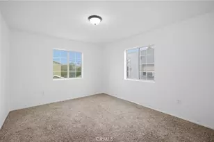 1345 W 51st Pl, Los Angeles, CA 90037 - Photo 34