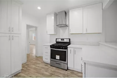 1345 W 51st Place, Los Angeles, CA 90037 - Photo 12
