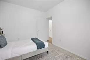 1345 W 51st Pl, Los Angeles, CA 90037 - Photo 22