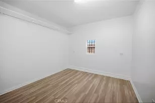 1345 W 51st Pl, Los Angeles, CA 90037 - Photo 20