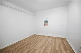 1345 W 51st Pl, Los Angeles, CA 90037 - Photo 16