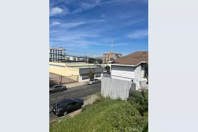 241 W 8th Street, San Pedro, CA 90732 - Photo 2