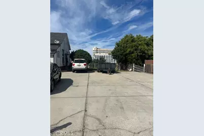 241 W 8th Street, San Pedro, CA 90732 - Photo 6