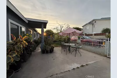 1454 E 215th Street, Carson, CA 90745 - Photo 4