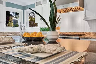 1729 Pacific Ave, Manhattan Beach, CA 90266 - Photo 22