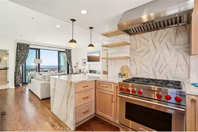 710 Manhattan Beach Boulevard, Manhattan Beach, CA 90266 - Photo 2