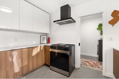 527 W 106th Street, Los Angeles, CA 90044 - Photo 14