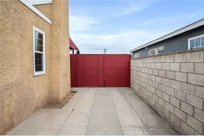 1217 Cary Avenue, Wilmington, CA 90744 - Photo 28